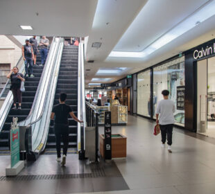 Queda de público e vendas nos shoppings: desafios e projeções
