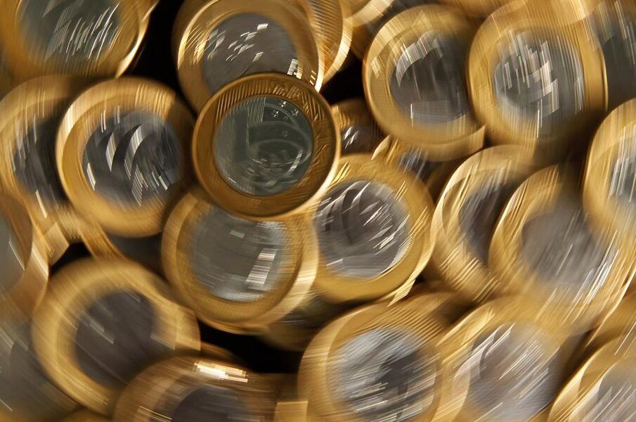 Endividamento atinge 67% dos brasileiros em 2024, mostra Datafolha