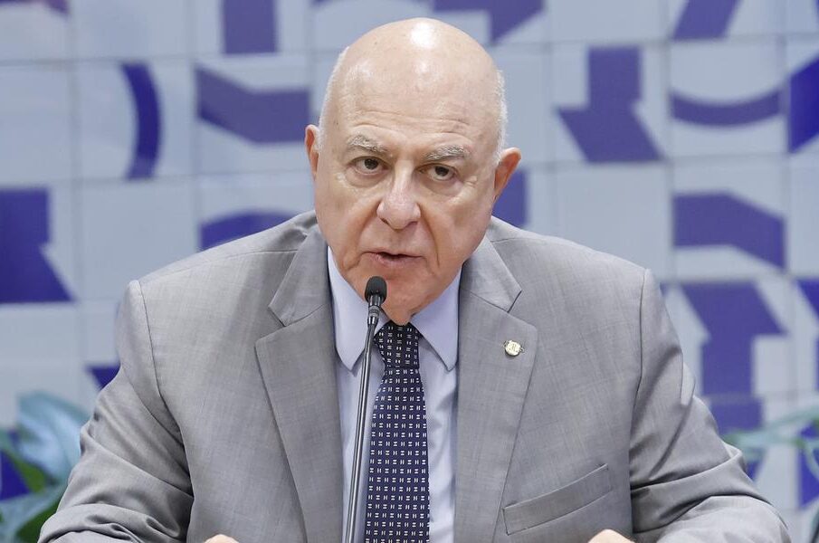 Projeto sobre terras raras tem ajustes finais e destino incerto na Câmara