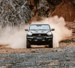 Dongfeng chega ao Brasil com 6 marcas e carros de elétrico a SUV de 1.000 cv