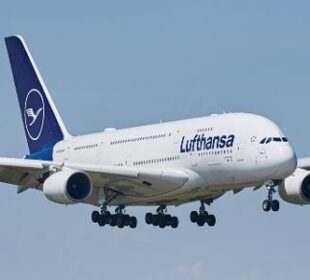 Guerra faz aéreas cortarem milhares de voos para economizar combustível