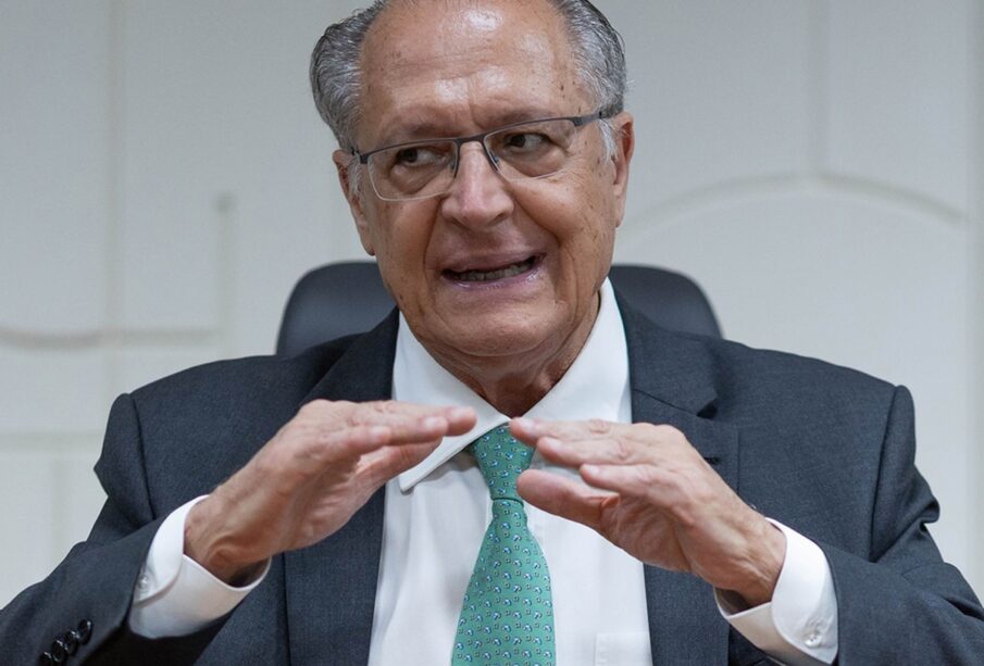 26 Estados aderem à subvenção do diesel importado, diz Alckmin