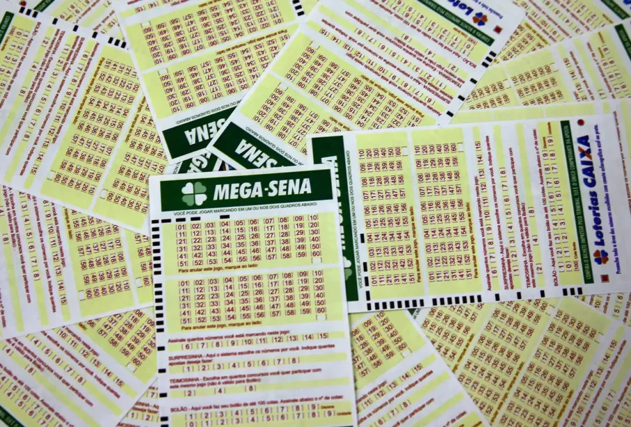 Mega-Sena sorteia prêmio de R$ 100 milhões neste sábado